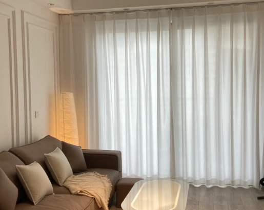 客厅不装窗帘只装纱好看吗