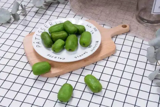 奇异莓要剥皮吃吗