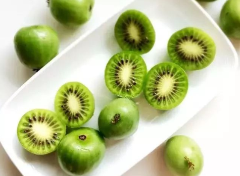 奇异莓要剥皮吃吗