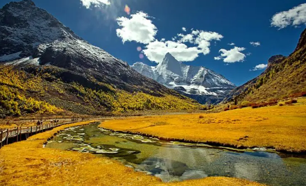 2022年11月去稻城亚丁合适吗