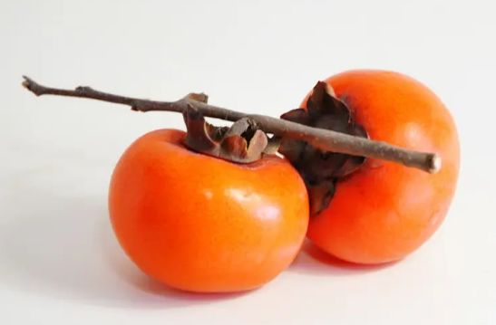 柿子和鸡蛋一起吃会怎样