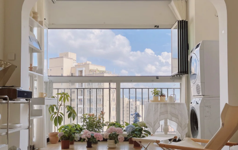 开放式阳台能装电动晾衣架吗