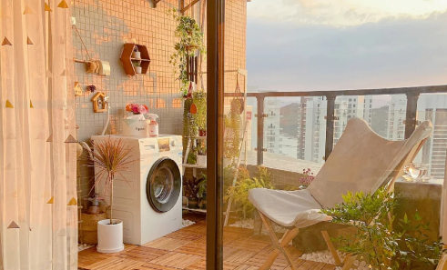 开放式阳台能装电动晾衣架吗