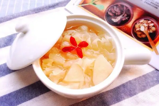 雪梨炖什么清火去火效果好