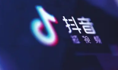 给恋爱脑的姐妹挖野菜是什么梗