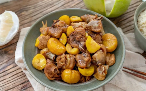 板栗烧鸡用鸡肉哪部分