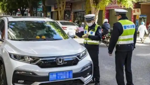交警贴罚单15分钟内可以撤销吗