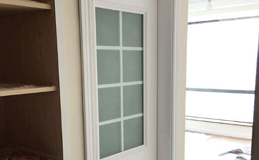 卫生间门玻璃双层磨砂还是单层