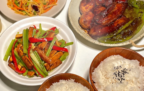 吃饭时间不规律会得胃癌吗