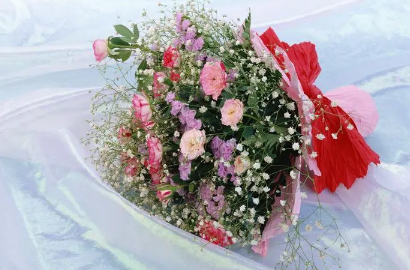 网上买的鲜花回来怎么泡好