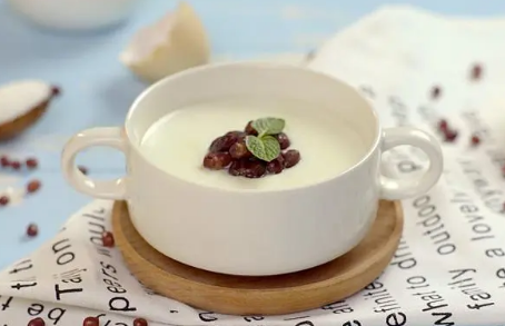 双皮奶牛奶和蛋清的比例是多少