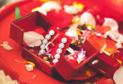 搬嫁妆需要给红包吗