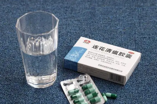 连花清瘟和布洛芬能一起吃吗