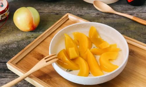 黄桃罐头桃子熟一点好还是生一点好