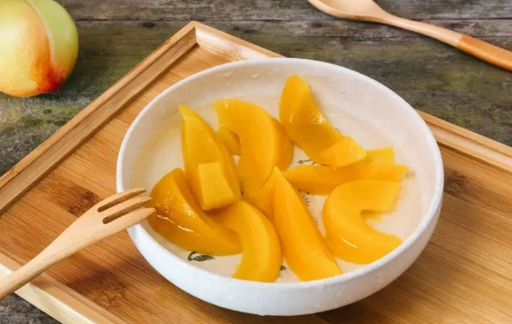 黄桃罐头是放凉装罐还是热时候装罐