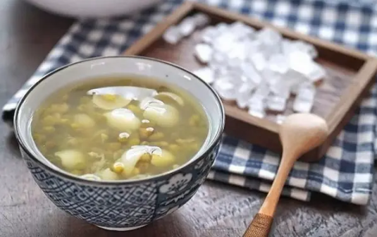 嗓子疼喝绿豆水怎么更严重了