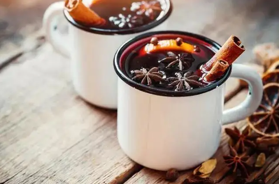 热红酒里面的水果可以吃吗