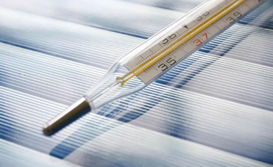 水银温度计躺着可以测吗