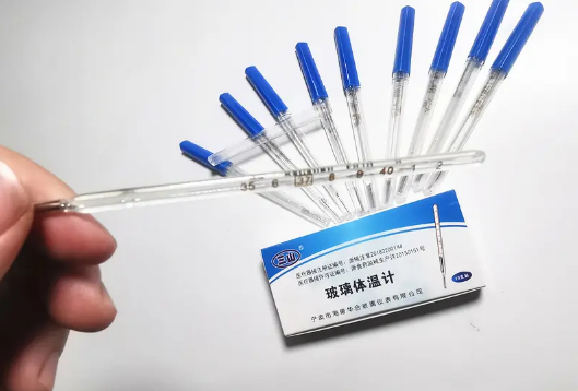 水银体温计夹左边还是右边好