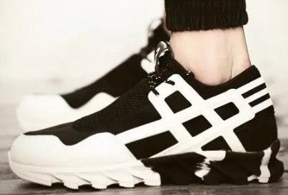 2023年闰2月要给母亲买鞋子吗