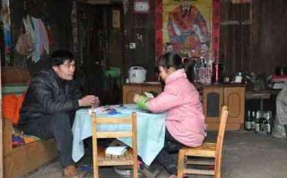 2023年春节打牌坐哪个方位好