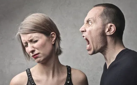 正月初二夫妻吵架好不好