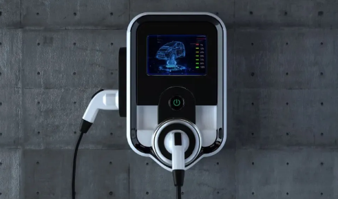 慢充充电桩充满后一直插着可以吗