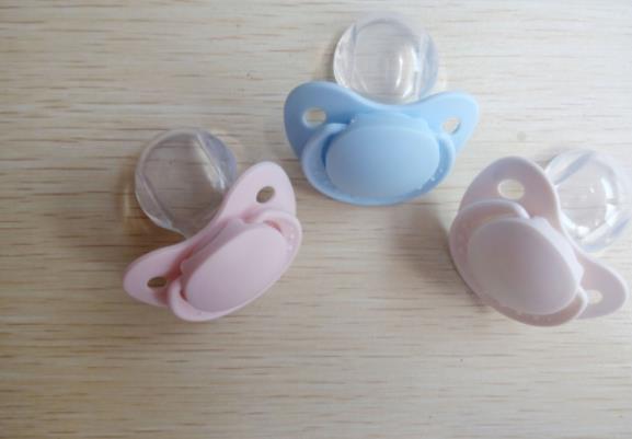 安抚奶嘴的作用是什么?安抚奶嘴什么时候用 安抚奶嘴的作用是什么?安抚奶嘴怎么用