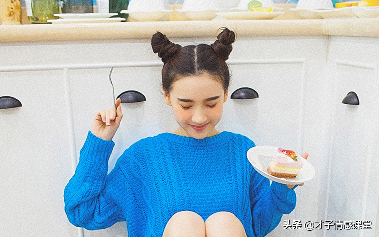 能让男人秒回消息的女人,有什么独家秘诀?教你“握住”他的心