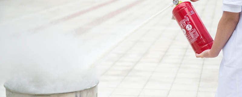 手提式干粉灭火器的有效期是多久 手提式干粉灭火器有效期一般是几年