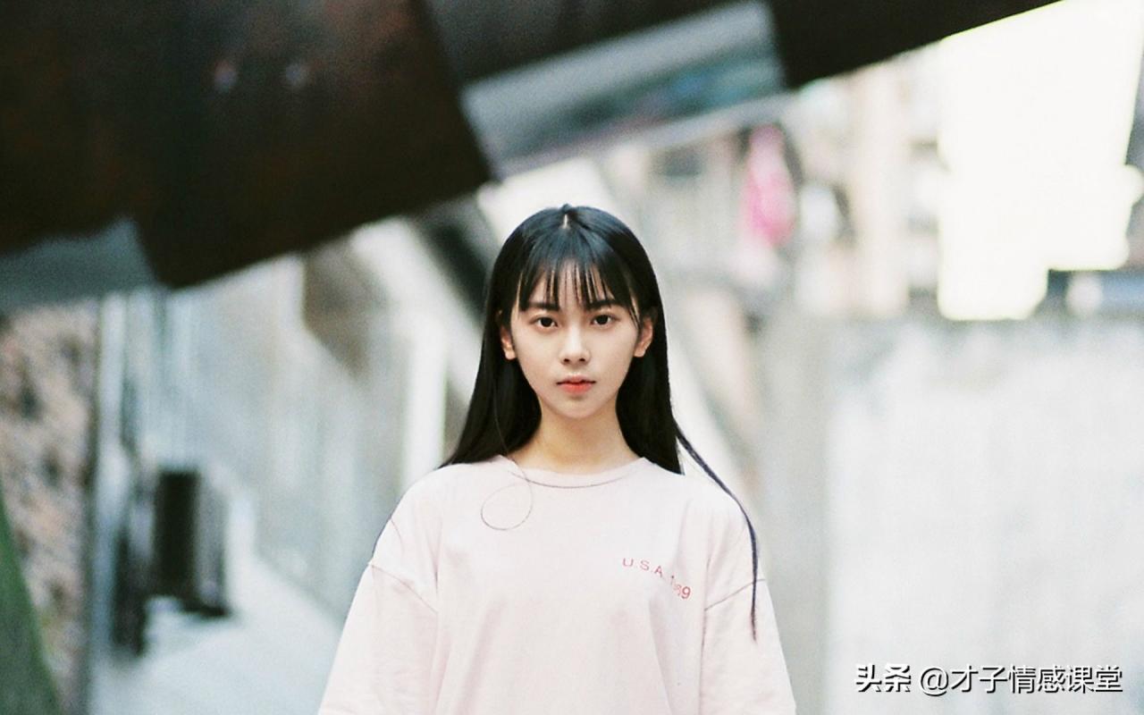能让男人秒回消息的女人,有什么独家秘诀?教你“握住”他的心