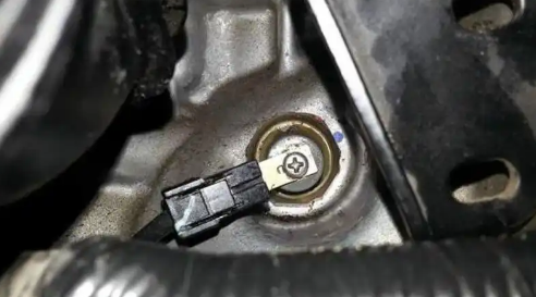 机油传感器坏了的症状