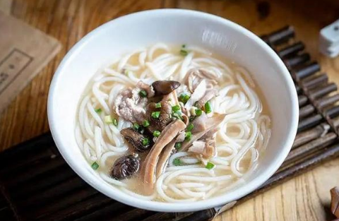 湿米粉发霉了还能吃吗