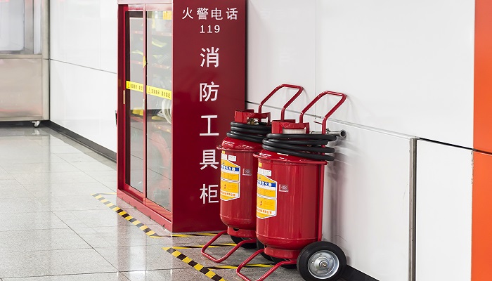 二氧化碳灭火器的使用方法及注意事项 二氧化碳灭火器的使用方法及注意事项有哪些