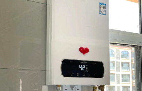 热水器安装的低了能放出水吗