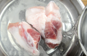 冷冻的猪肉解冻后再冷冻有没有后果