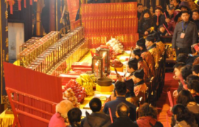 正月初五怎么拜财神2022