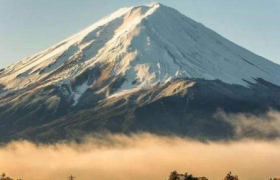 沉睡300年的富士山岩浆正在活动真的假的