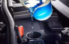 防冻液是不是水箱水