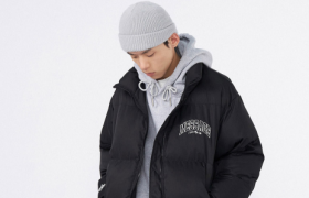 羽绒服清洁湿巾可以擦棉服吗
