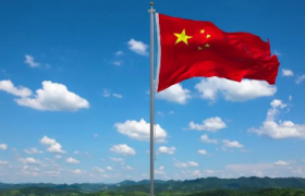 2022清明去北京看升国旗需要几点去排队
