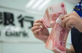 银行定期自动转存好还是不自动好