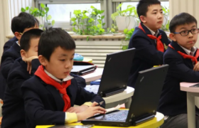 小学生喜欢一个人正常吗
