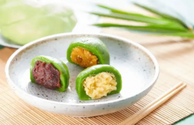 粘豆包是不是青团