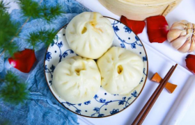 包子蒸好了以后要等几分钟再出锅