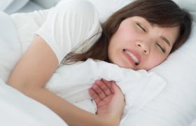睡觉流口水是什么原因引起的