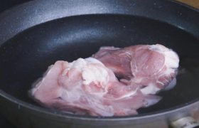 冷水焯肉和热水区别有哪些