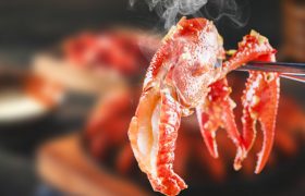 三斤小龙虾够几个人吃 三斤小龙虾有多少只